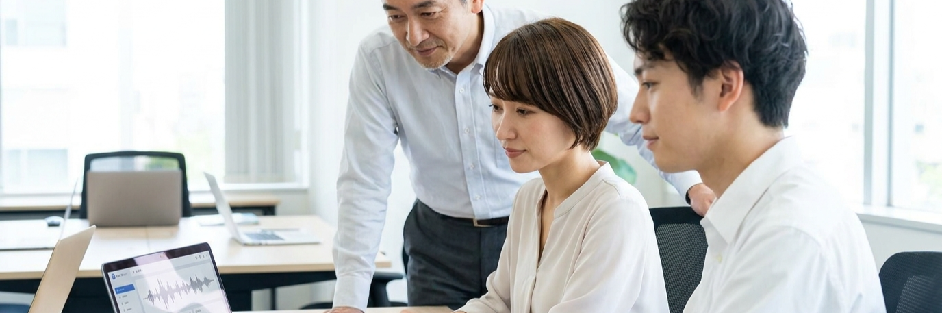 顧客対応の書き起こしと暗黙知の課題をAIで解決し、残業時間を50％削減 のプロジェクト概要図解