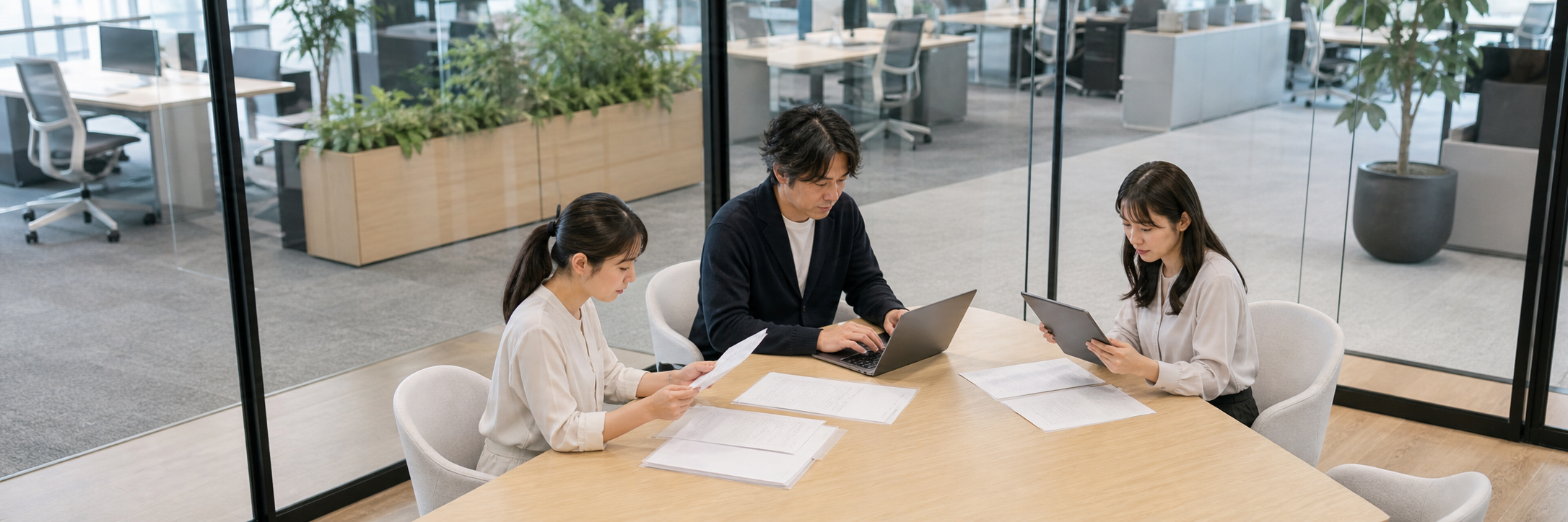 AIが候補者選定とスカウト文作成、返信数7倍に伸びたIT企業の中途採用 のプロジェクト概要図解